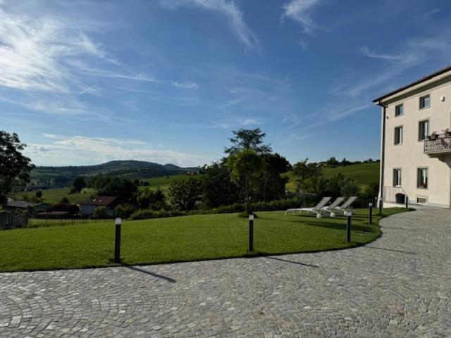 Ermitage La Suite-Hermitage Al Tramonto-Hermitage Tra Le Vigne Cioccaro Di Penango Exterior photo
